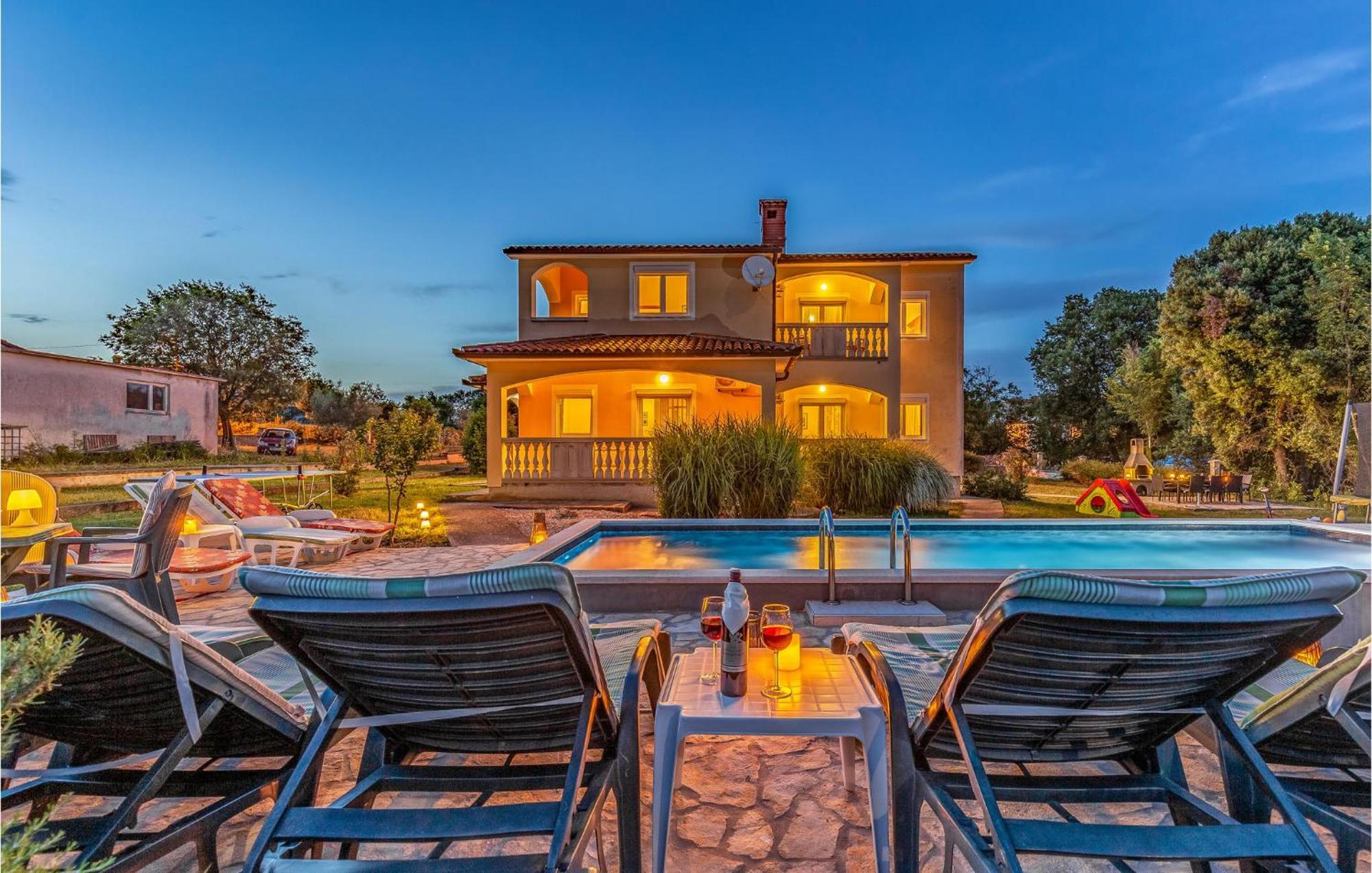 Amazing Home In Valtura Buitenkant foto
